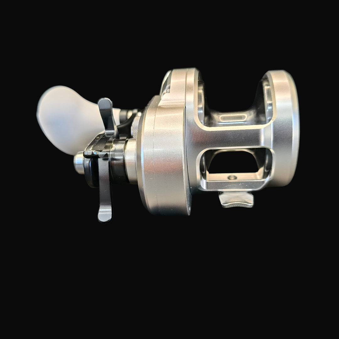 Shimano Trinidad 12A overhead fishing reel – compact high-performance saltwater reel with aluminium frame and smooth drag system.