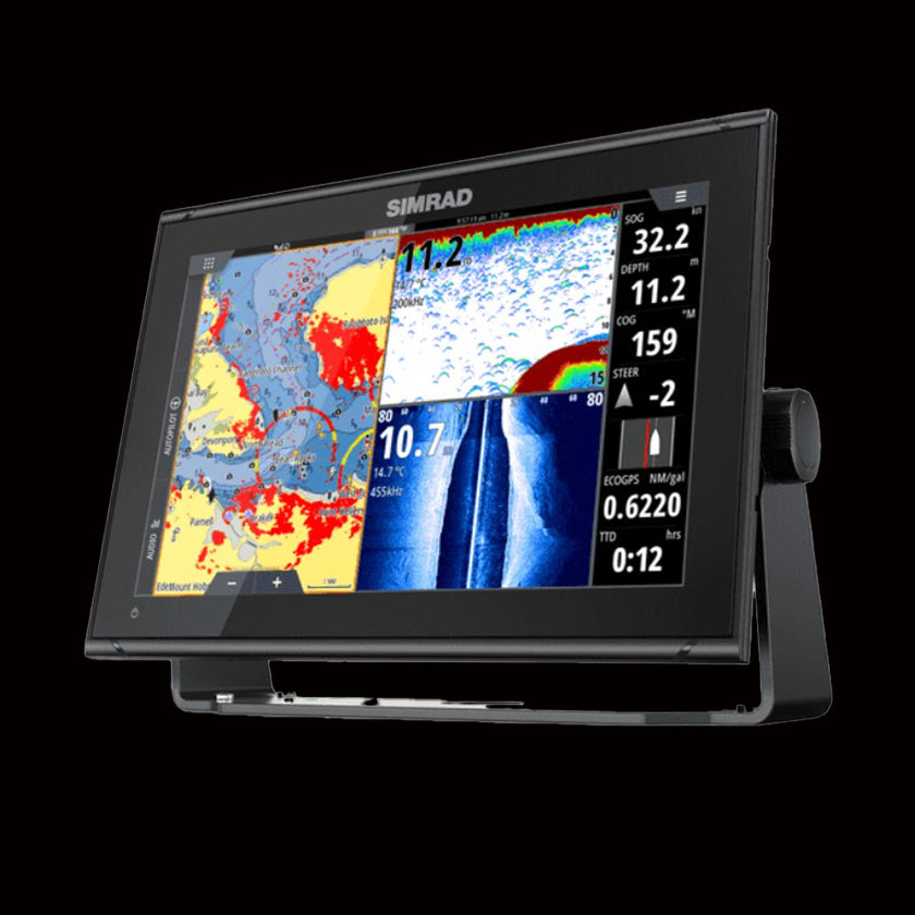 Simrad GO9 XSE chartplotter with Active Imaging 3-in-1 transducer at Warren Hay Marine Whangārei