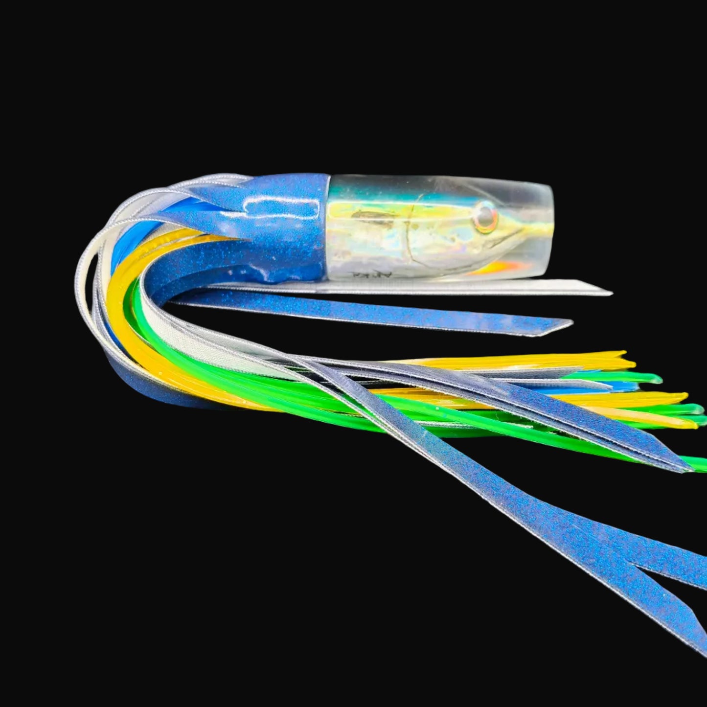 Ali'i Kai Medium Hard head skirted lure 