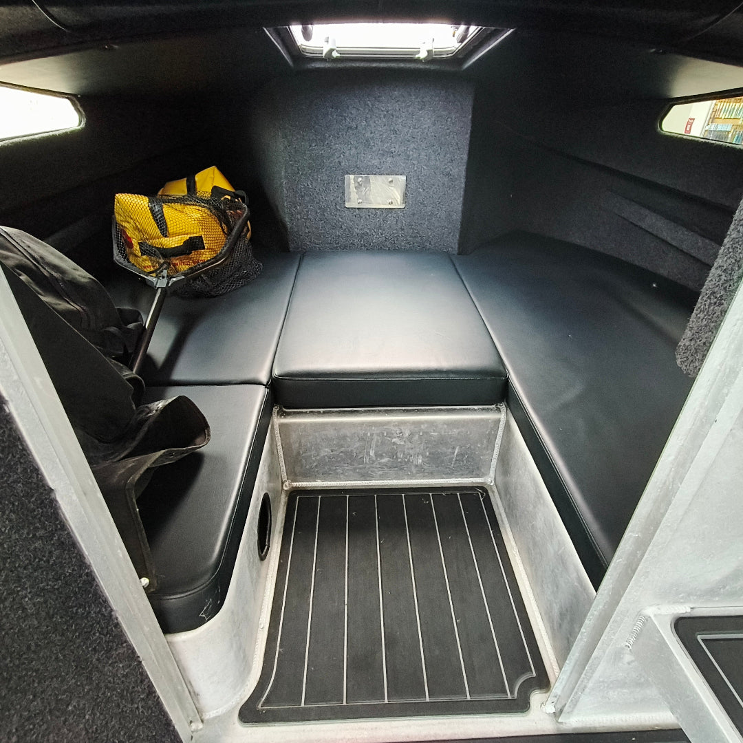 Interior cabin view of Bladerunner 6.5 Hard Top