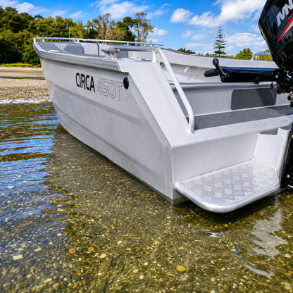 Circa 450 Tiller Steer Boat
