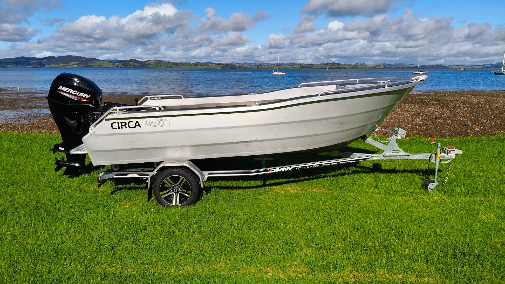 Circa 450 Tiller Steer Boat on DMW galvanised trailer – 40hp Mercury 4 stroke