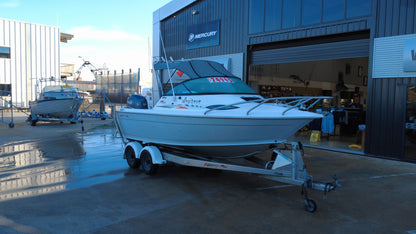 Used 2005 Lazercraft 621XP | Yamaha F150 FourStroke | Warren Hay Marine
