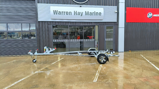 DMW Premier 430 galvanised boat trailer – side view