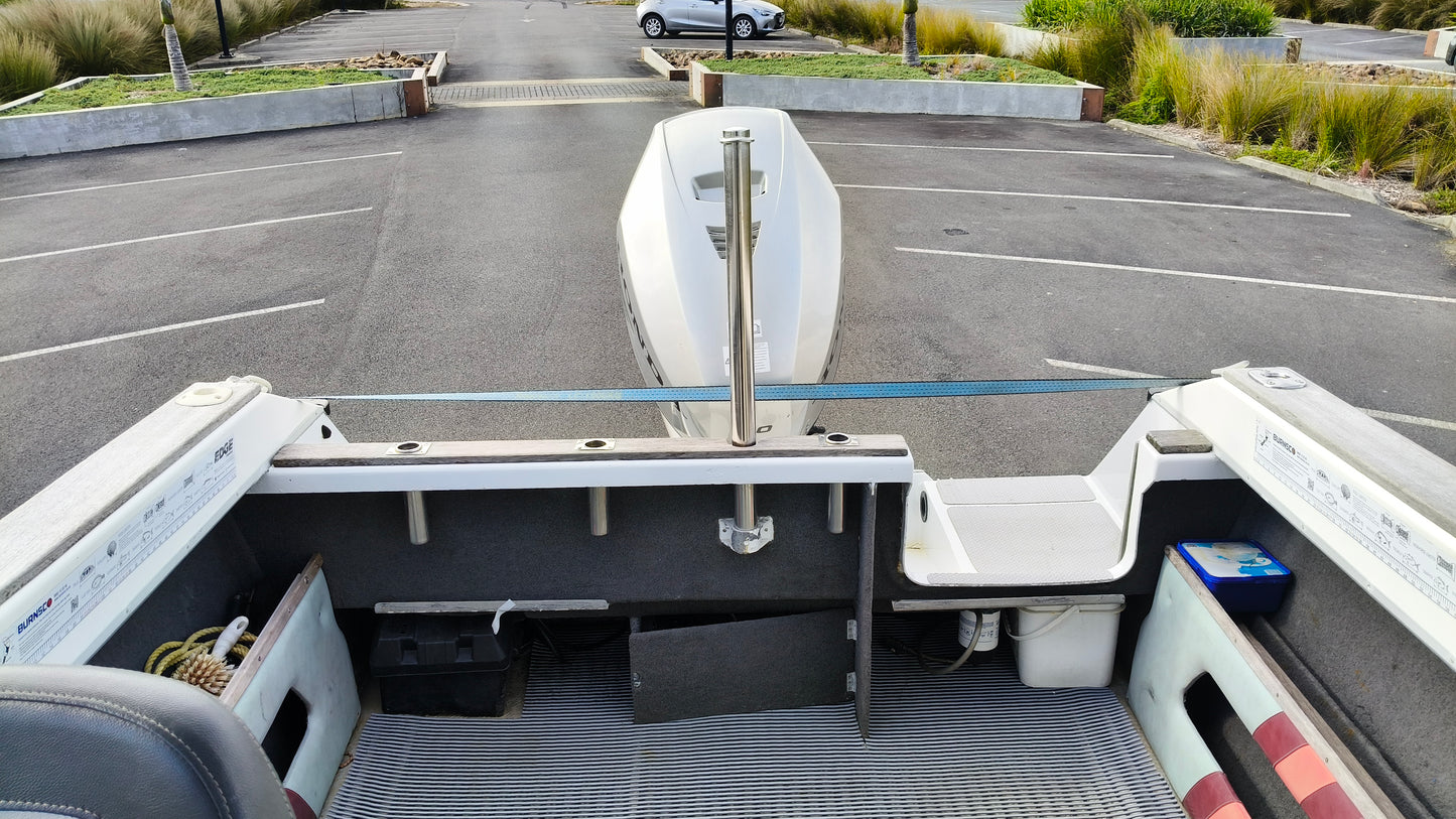 1998 LazerCraft 600GT – Versatile Offshore Performer