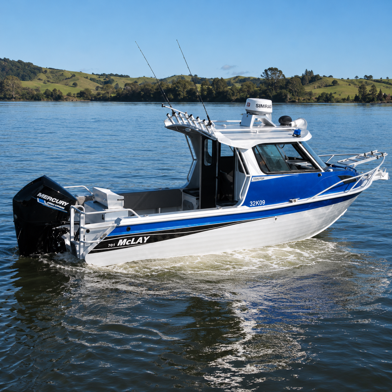 McLay 701 Gen 2 Hardtop showcasing premium New Zealand aluminium boat design. Warren Hay Marine, Whangarei. 