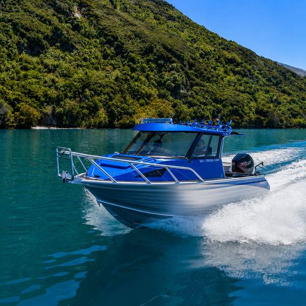 Mclay-661-CrossXover, Mercury Pro XS, Mclays mothership of the CrossXover series, Warren Hay Marine, Whangarei