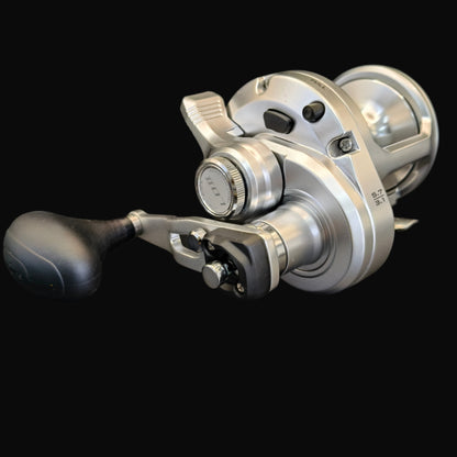 Shimano Speedmaster 16II 2-speed lever drag reel – compact aluminium saltwater reel with Cross Carbon Drag and dual-speed gearing.