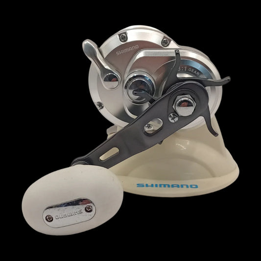 Shimano Trinidad 14A overhead fishing reel – lightweight, high-performance saltwater reel with aluminium frame and smooth drag system.