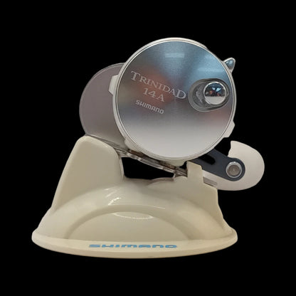 Shimano Trinidad 14A overhead fishing reel – lightweight, high-performance saltwater reel with aluminium frame and smooth drag system.