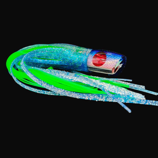 Tantrum Medium Bandit trolling lure blue over green with blue ocean rubber skirts for marlin and tuna fishing