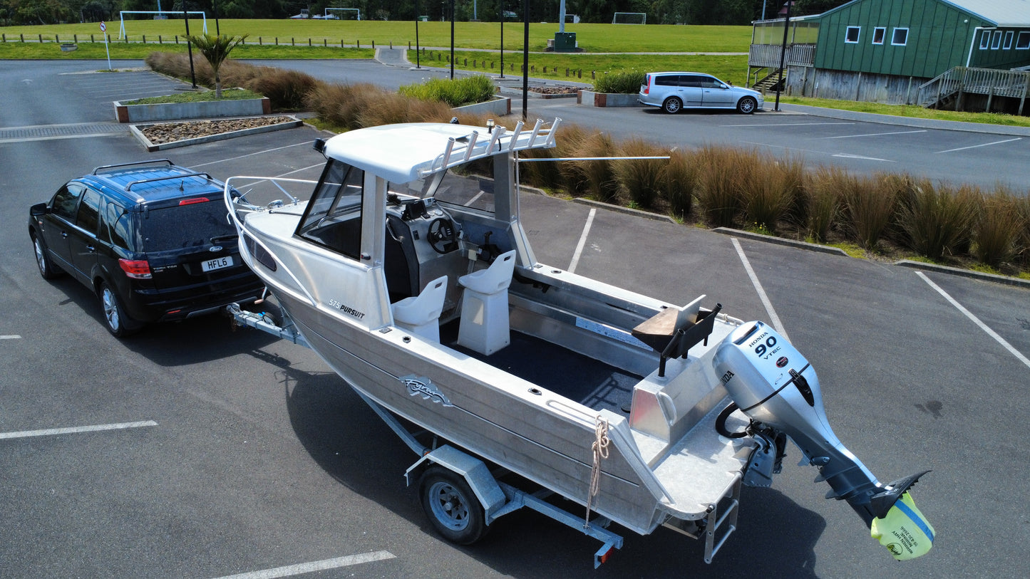 Used fyran 575 Pursuit for sale in whangarei at Warren Hay Marine 