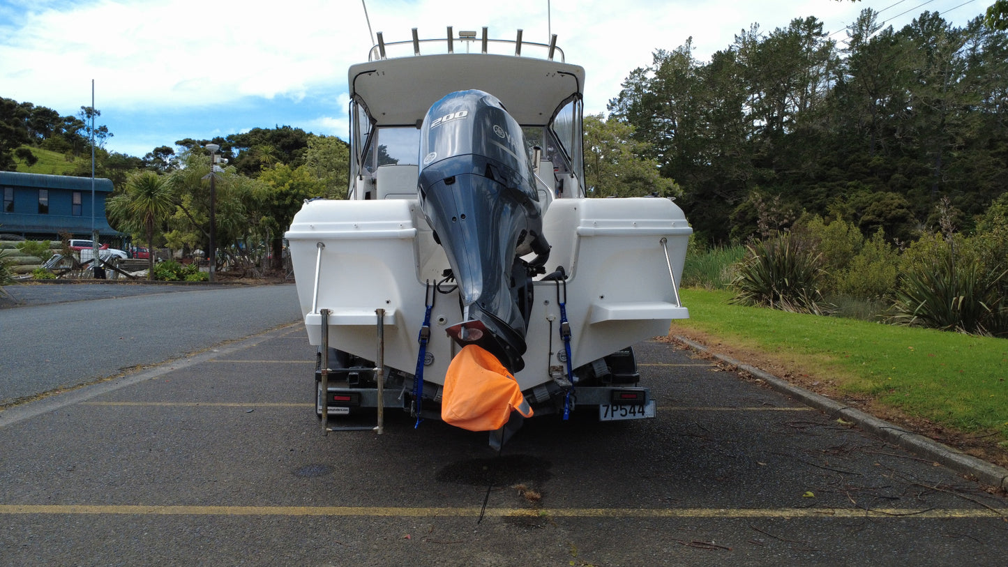 Yamaha F200 outboard on Caribbean C21 Reef Runner