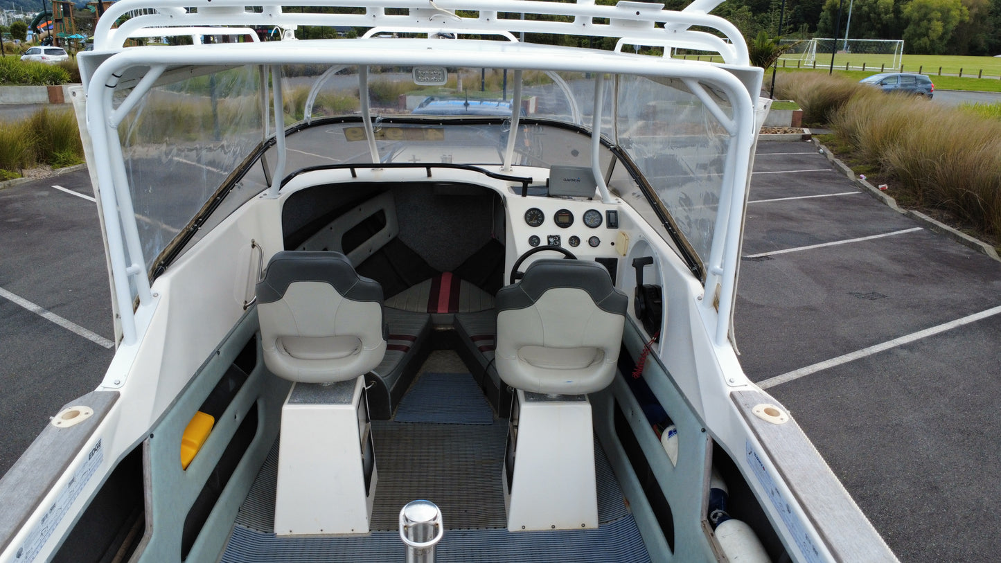 1998 LazerCraft 600GT – Versatile Offshore Performer