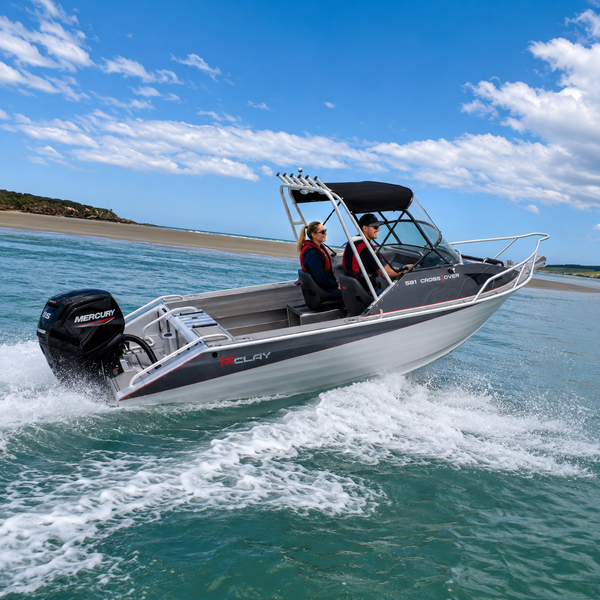 McLay 581 CrossXover side profile showing spacious cockpit and cabin