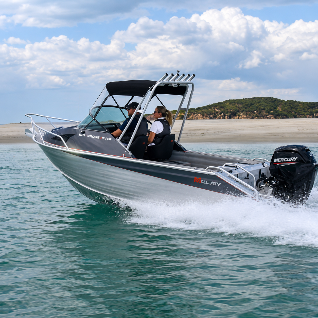 McLay 581 CrossXover aluminium boat with modern crossover design